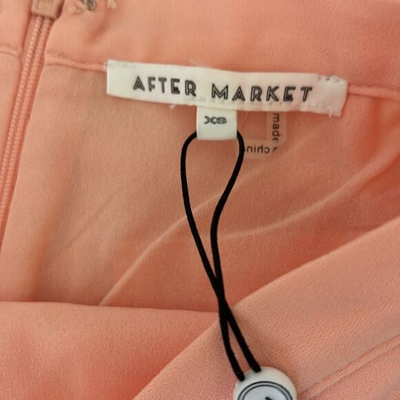 After Market Pleated Shorts New - Picture 5 of 6